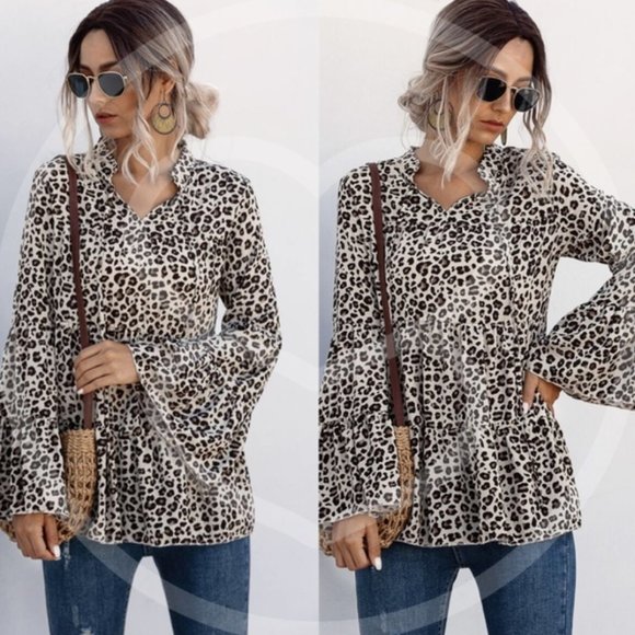 ❤️HP❤️ Leopard Print Bell Sleeve Top - Picture 1 of 4